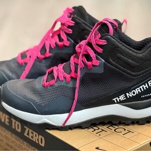 The North Face W’s Activist Mid Futurelight — Hiking Shoe (size 7) 🥾